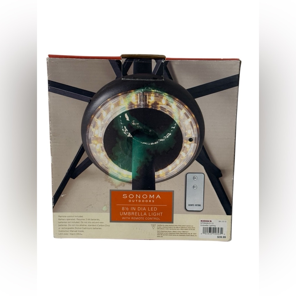 NEW Sonoma Outdoors 8 1/2 LED Umbrella Light with Remote Control ~ In Box